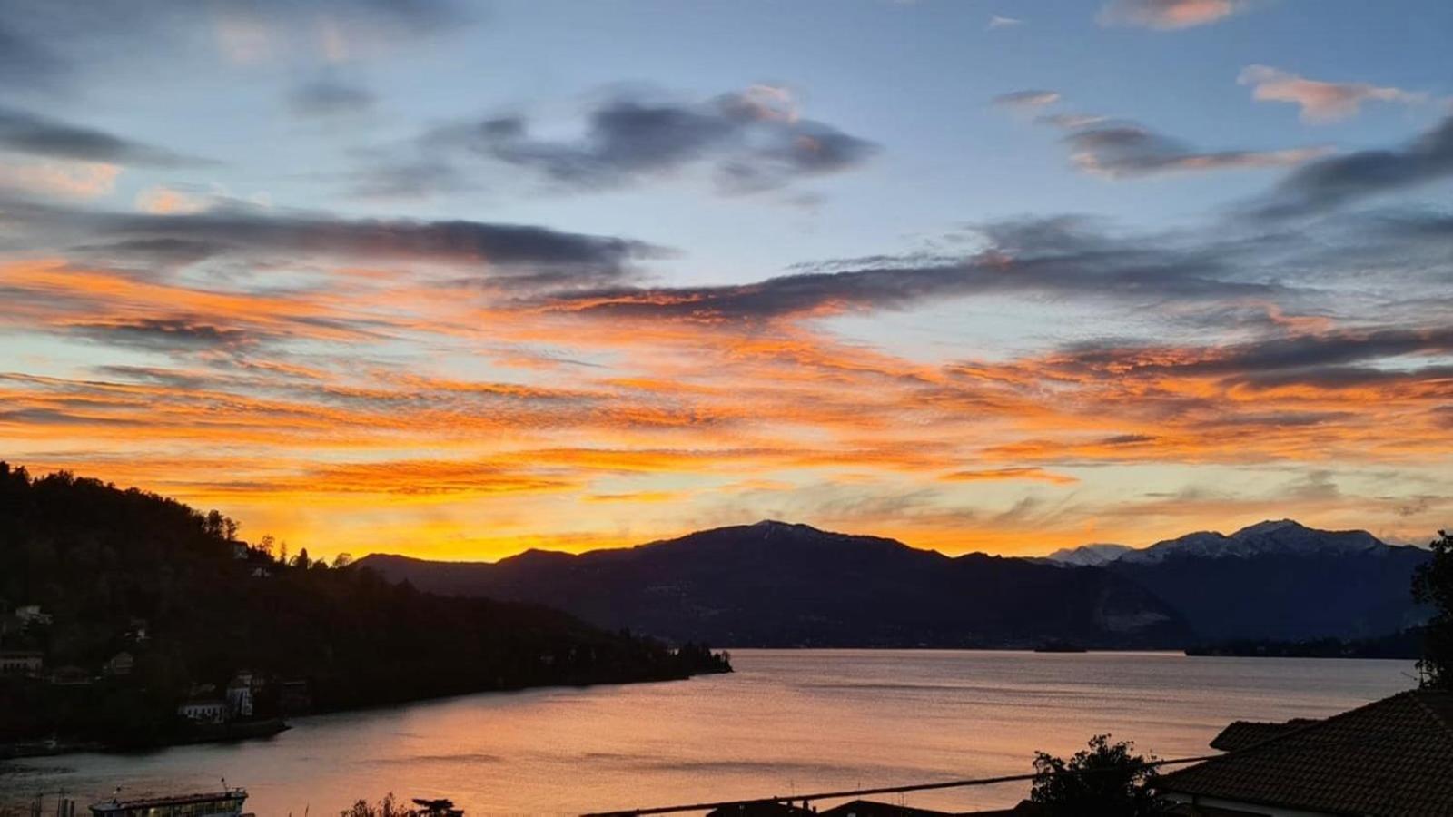 Appartamenti I Fiori Del Lago Laveno Εξωτερικό φωτογραφία
