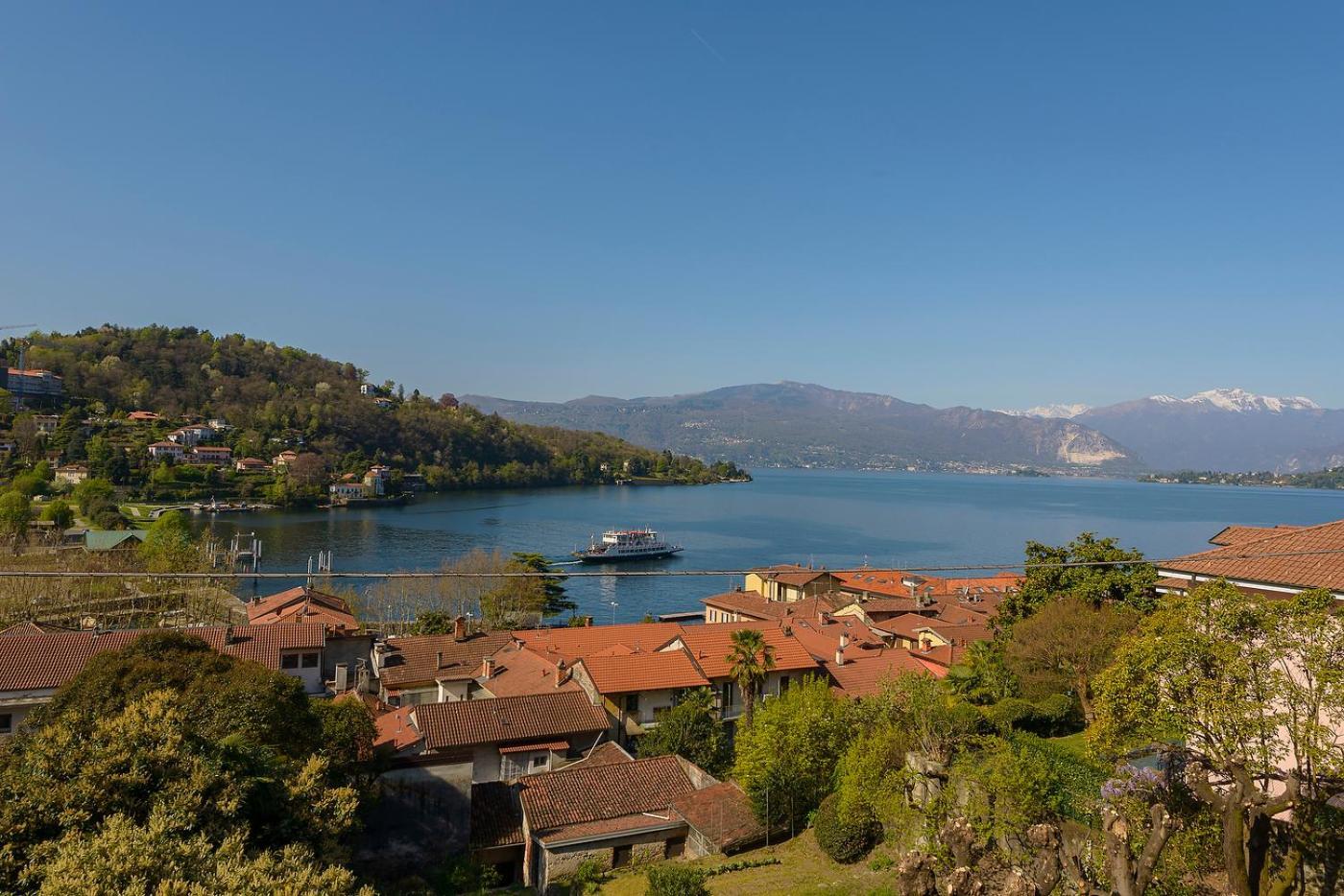 Appartamenti I Fiori Del Lago Laveno Εξωτερικό φωτογραφία
