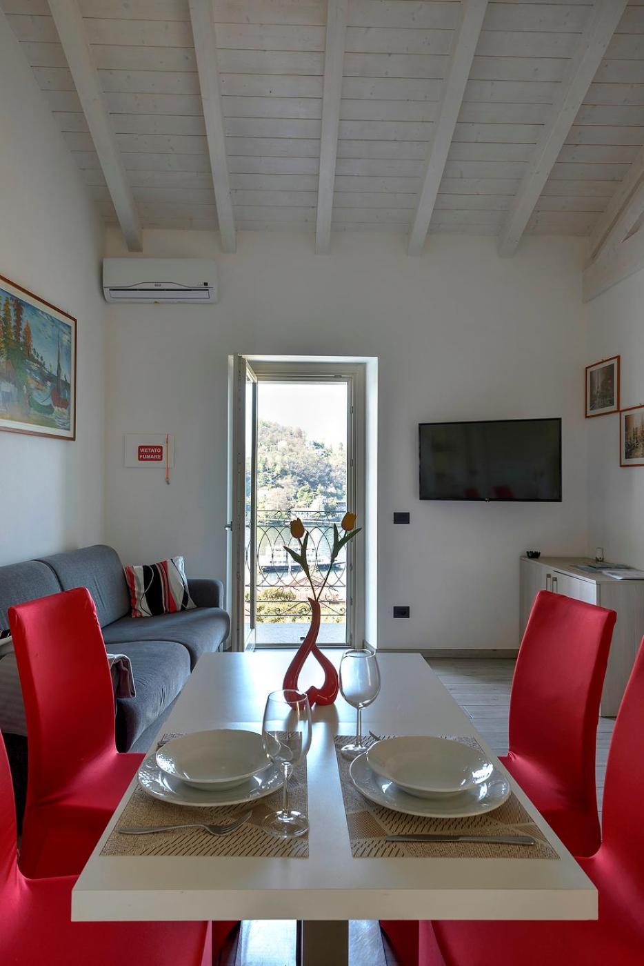 Appartamenti I Fiori Del Lago Laveno Εξωτερικό φωτογραφία