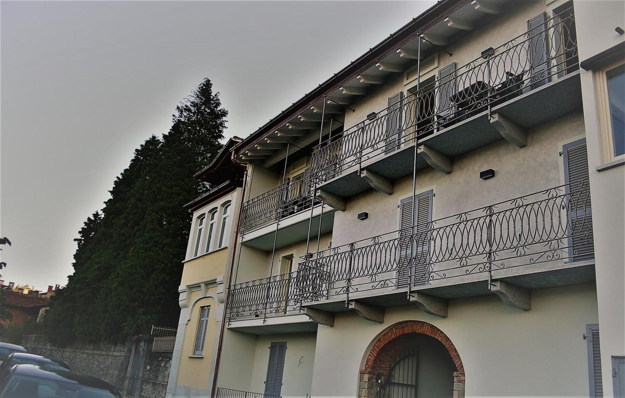 Appartamenti I Fiori Del Lago Laveno Εξωτερικό φωτογραφία